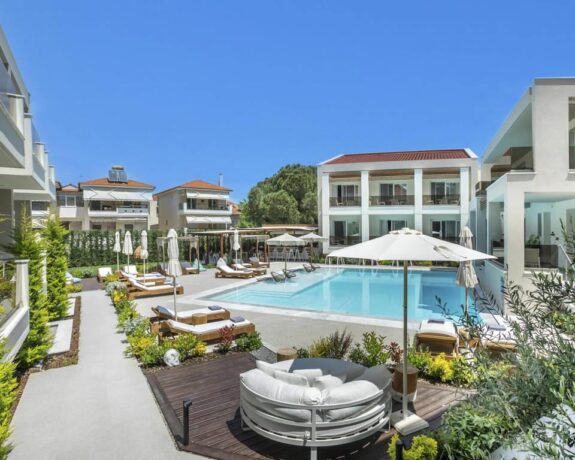 Mirablue Luxury Residences