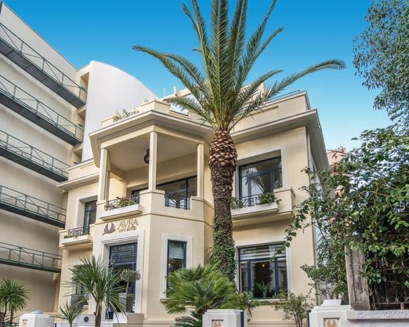Hotel Avra City