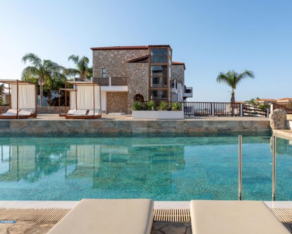 Costa Lindia Beach Resort