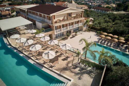 Altura Hotel