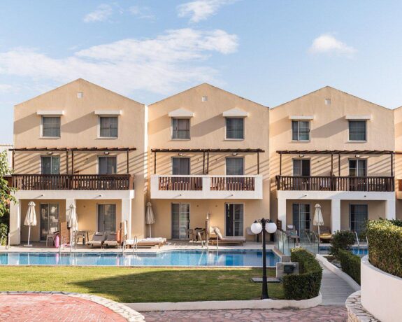 Akron Seascape Resort