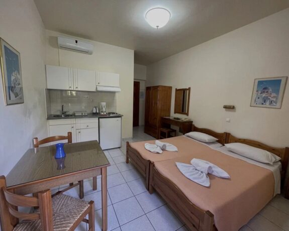 Maria Lambis Apartments