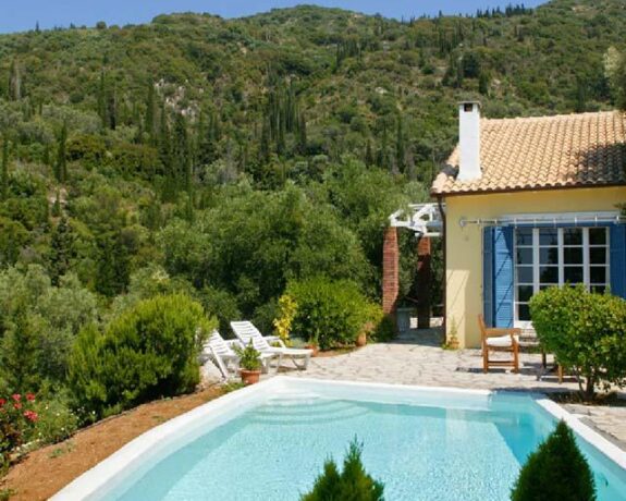 Agios Nikitas Villas