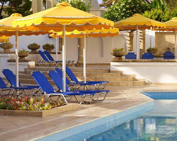Hotel Mitsis Petit Palais Beach