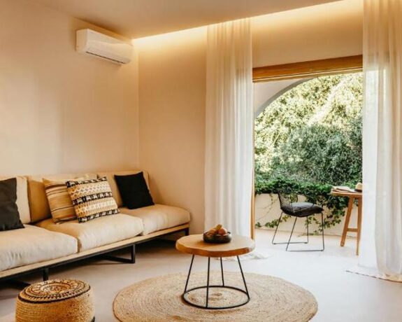 Hotel Minos Beach Art Hotel