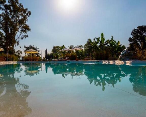 Sun 'n Chill Corfu Beach House