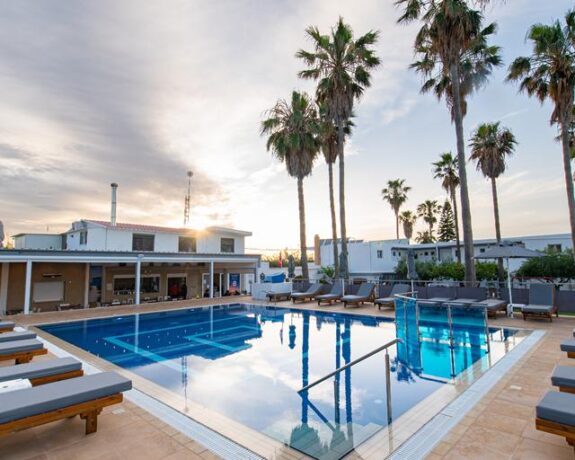 Aparthotel Captain Pavlos