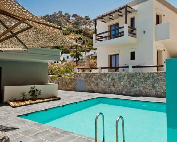 Ypsilos Beach Suites