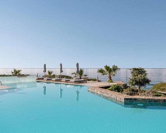 Hotel Kakkos Bay Resort