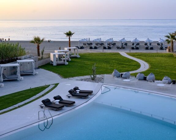 Nautilux Rethymno by Mage