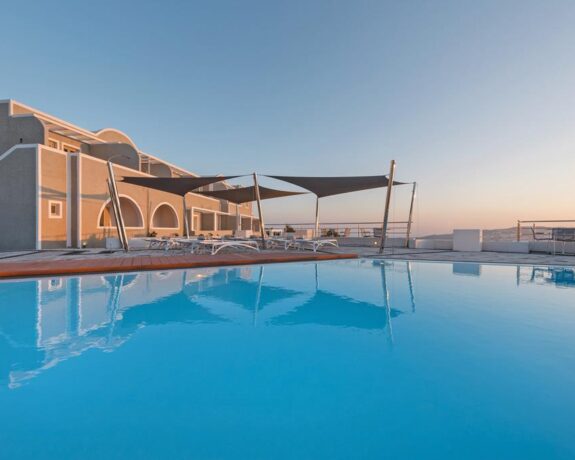 Caldera&apos;s Dolphin Suites