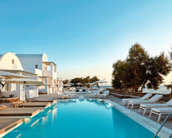 Costa Grand Resort & Spa