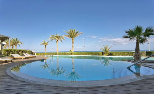 Pearl Seabreeze Suites