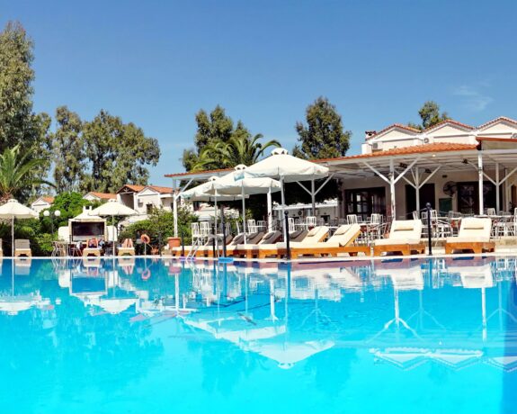 Pasiphae Hotel