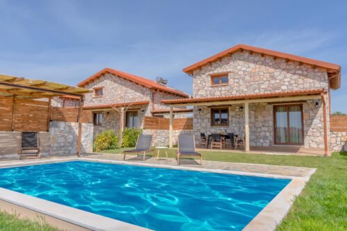 Villa Esperanza Villas