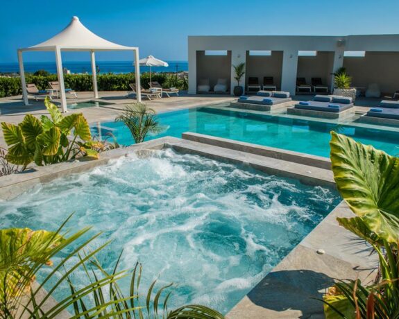 Matheo Villas & Suites