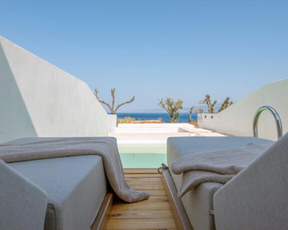 Elounda Wave Suites