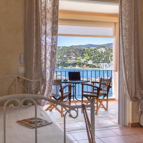 Niovi Seaview Apartments
