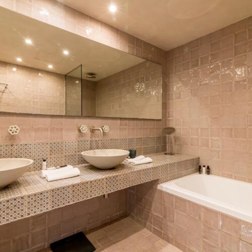 Alistos Hotel