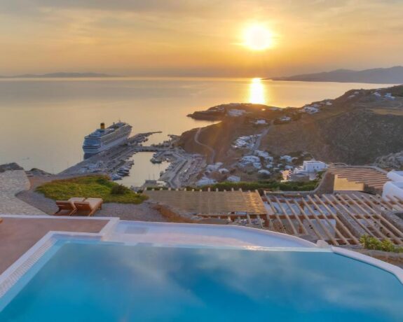 Manolia View