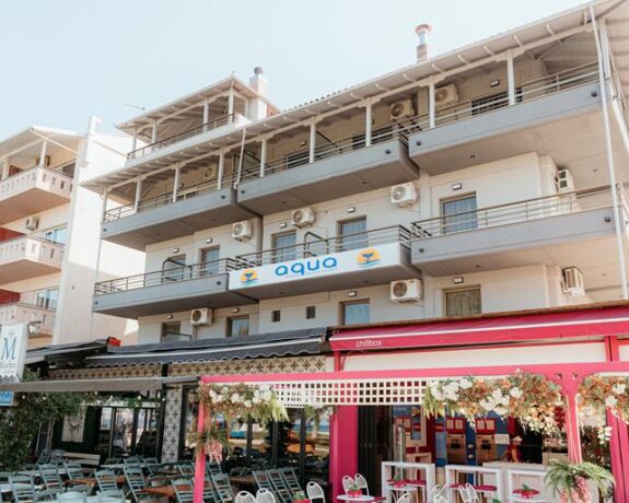 Aqua Beach Front Hotel