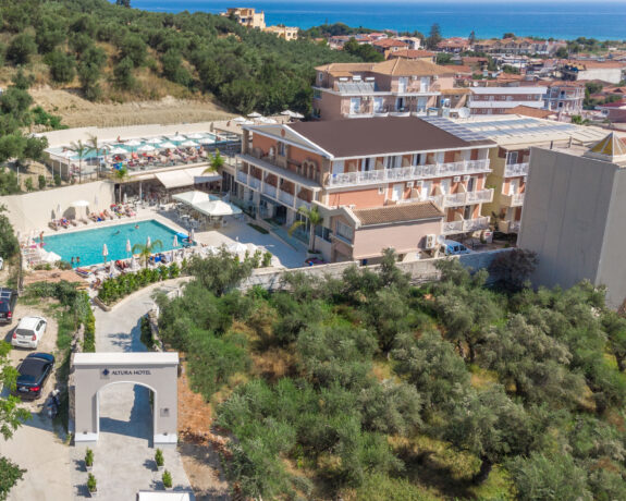 Altura Hotel