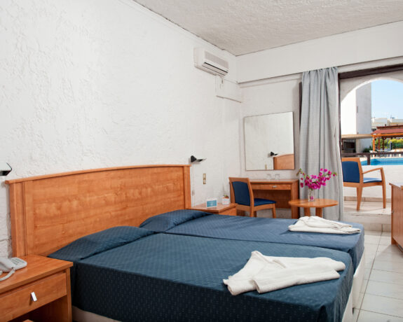 Heronissos Hotel