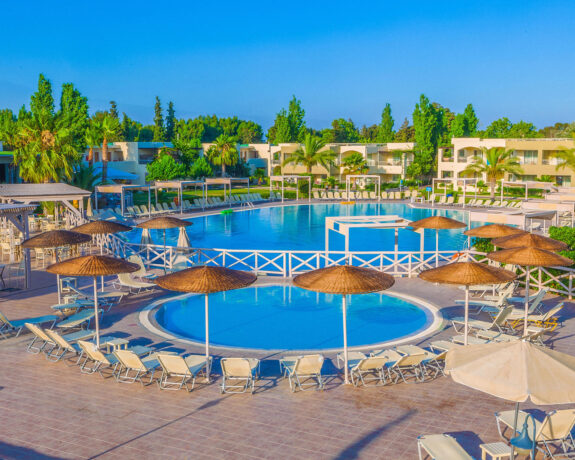 Hotel Kipriotis Maris Suites