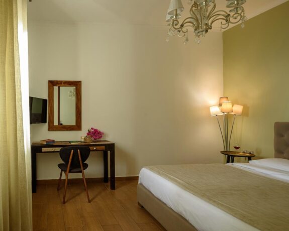 Santorini Suite Home