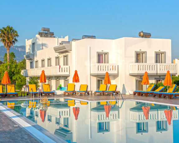 Fly & Go Athina Appartementen