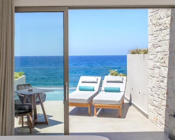 Castello Boutique Suites By The Sea