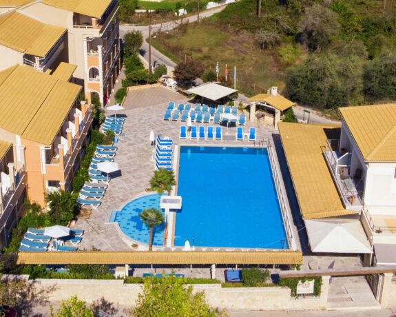 Kavos Plaza