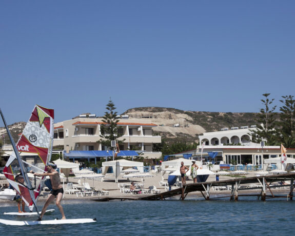 Fly & Go Sacallis Inn Beach Hotel