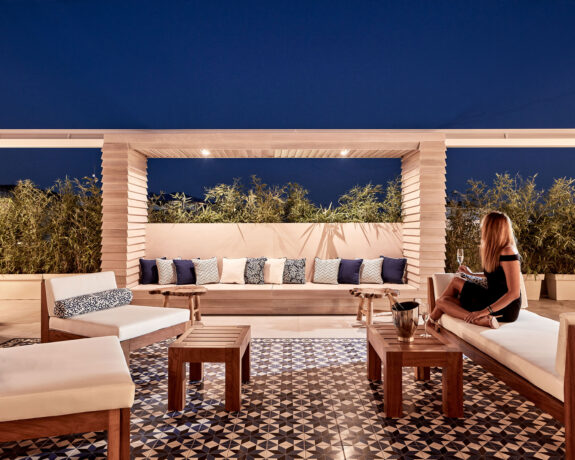 Antigon Urban Chic Hotel