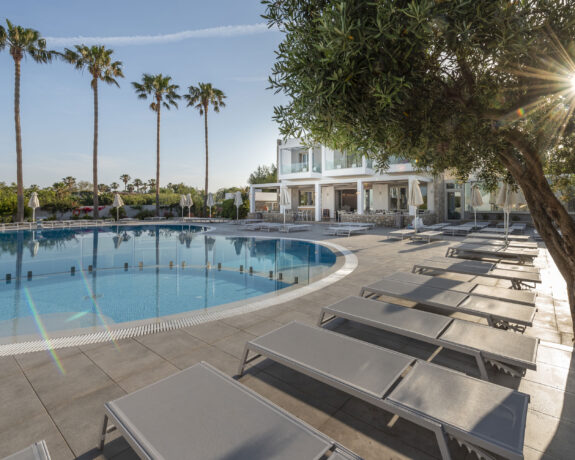 Apollon Windmill Hotel