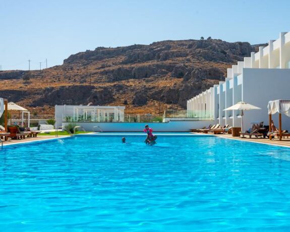 Hotel Kamari Plus